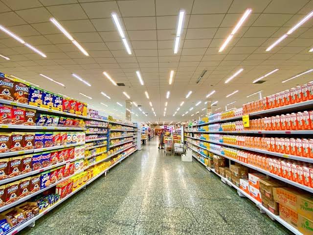 Día del Empleado de Comercio: a qué hora cierran los supermercados y shoppings antes del feriado del lunes